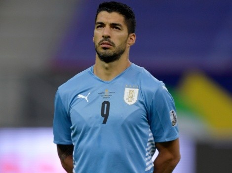 Why do Uruguay have 4 stars on their jersey?