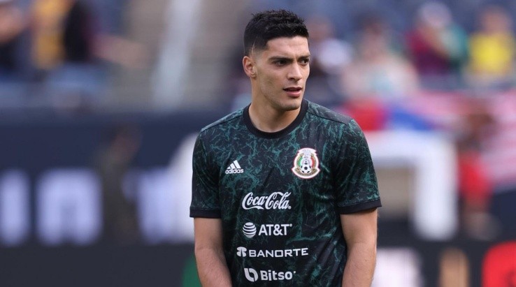 CHICAGO, IL - JUNE 05: Raul Jimenez of Mexico during an International Friendly game between Mexico and Ecuador at Soldier Field on June 5, 2022 in Chicago, Illinois. (Photo by Matthew Ashton - AMA/Getty Images)