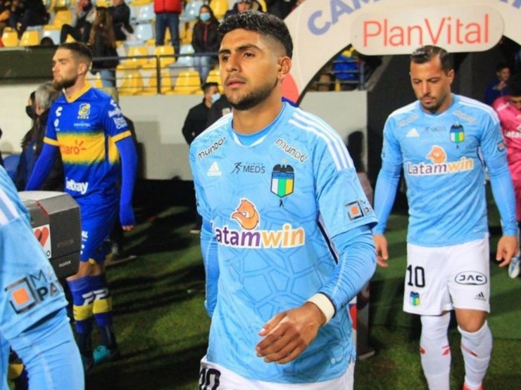 Antonio Díaz oficia de lateral izquierdo | Foto: Instagram 