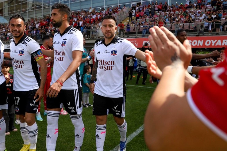 Ñublense y el pasillo de campeón de Colo Colo | Foto: Agencia Uno 