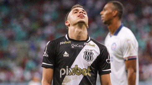 Foto: Renan Oliveira/AGIF - Danilo fez 14 partidas ao longo da Série B.