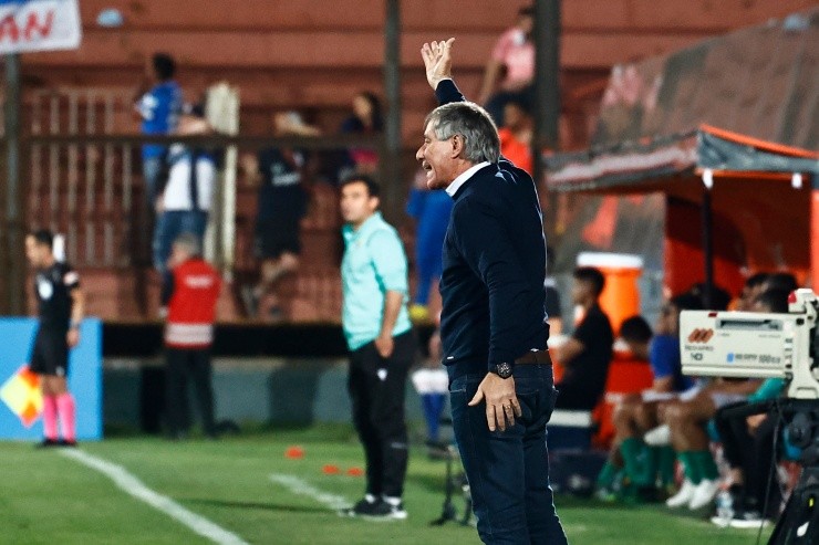 Ariel Holan Universidad Católica