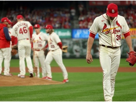 Saint Louis Cardinals, incluido: Se completó el primer intercambio de la temporada baja de la MLB