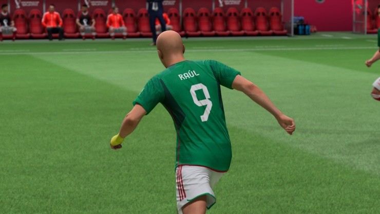 Raúl Jiménez, pelón en el FIFA 23