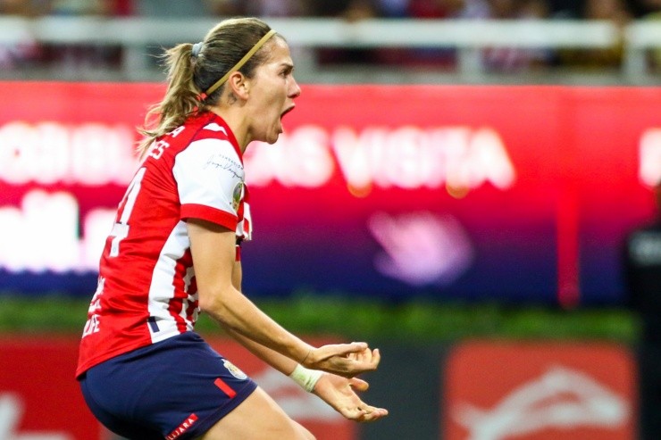 Alicia Cervantes en festejo de gol ante América. Créditos: Imago7