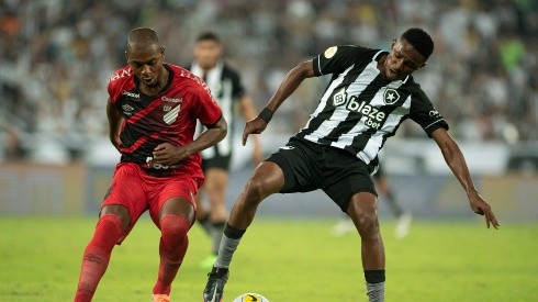 Foto: Jorge Rodrigues/AGIF - Jeffinho foi destaque no jogo do primeiro turno.