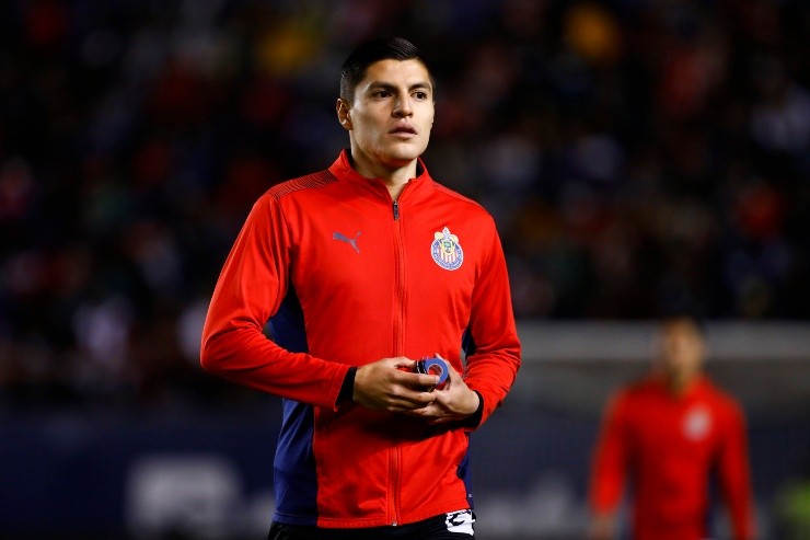 Ronaldo Cisneros, ¿refuerzo de Chivas?