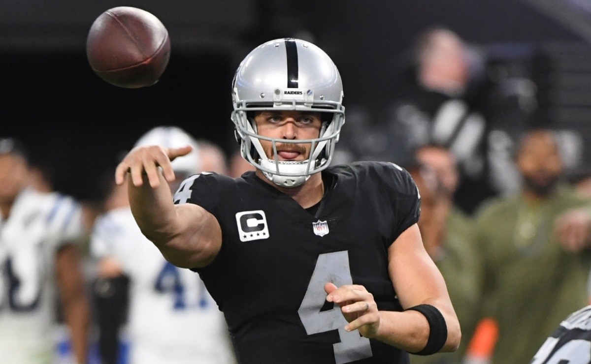 Raiders' Owner Mark Davis Expected to Make Decision on Derek Carr