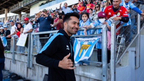 Luis Jiménez se despidió del fútbol chileno y profesional con un sentido adiós en Magallanes.