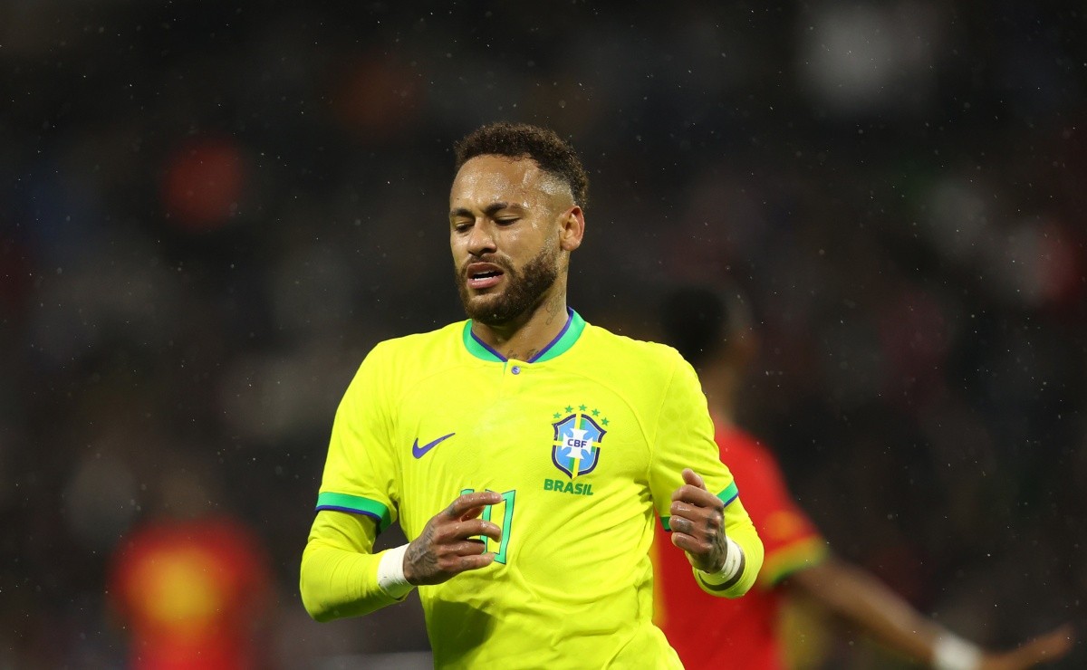 Neymar já alcança números de Ronaldinho Gaúcho pelo Barcelona