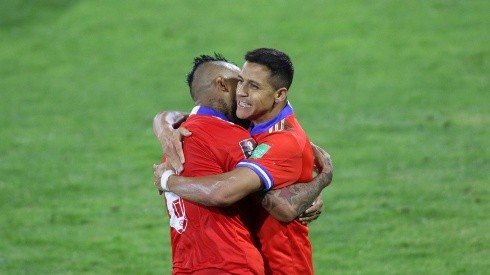 Arturo Vidal y Alexis Sánchez encabezan a La Roja contra Polonia.