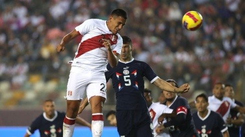 Valera anotando el único gol del amistoso.