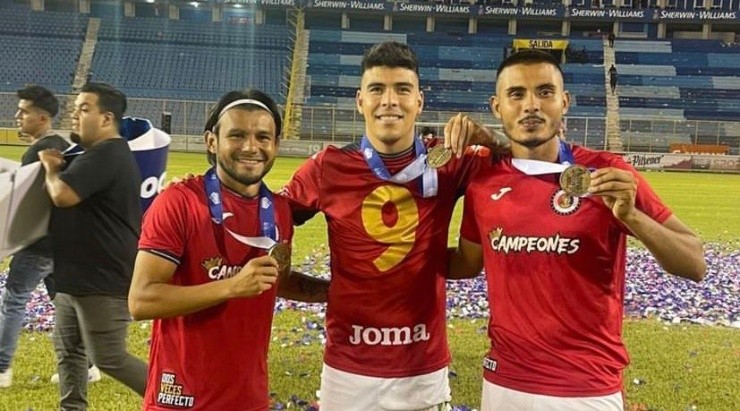 Instagram @angel_mendoza