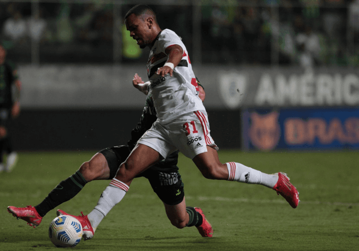 Juan Santos deve ganhar mais chances no São Paulo (Foto: Rubens Chiri/São Paulo FC)