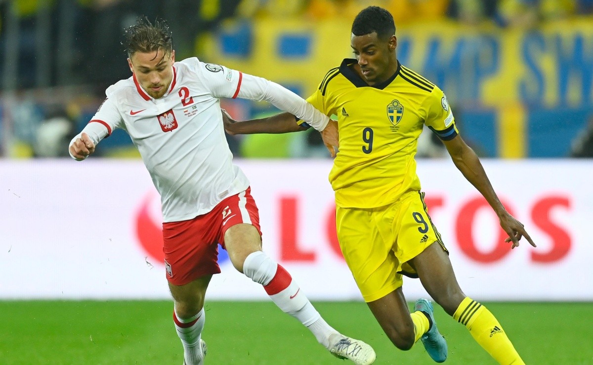 Futebolista polaco excluído da seleção e do Mundial 2022 - SIC Notícias