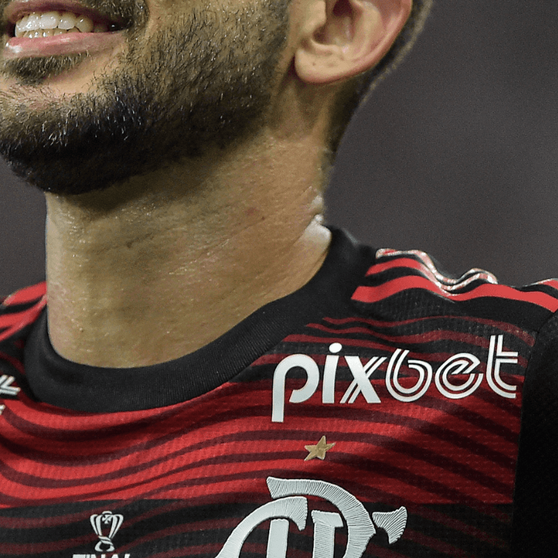 Flamengo perde patrocinador na camisa e "bolada" vai embora