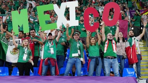 México puso la fiesta en el 974 Stadium vs. Polonia.