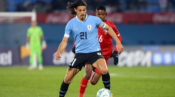 Edinson Cavani of Uruguay (Photo by Ernesto Ryan/Getty Images)