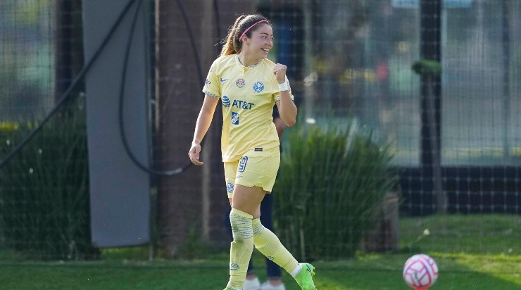 Ciudad de Mexico, 17 de octubre de 2022. Katty Martínez en festejo de gol, durante el partido de la jornada 16 del torneo Apertura 2022 de la Liga BBVA MX Femenil, entre las Águilas del America y las Pumas de la UNAM, celebrado en Coapa. Foto: Imago7/ Rafael Vadillo