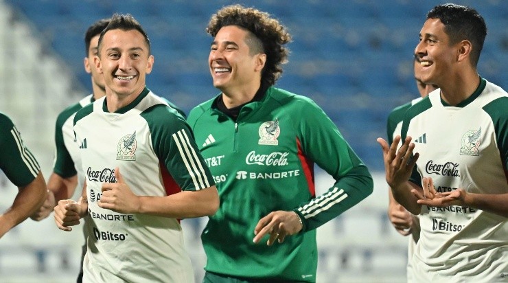 Doha, Qatar 24 de Noviembre de 2022  Andres Guardado y Guillermo Ochoa durante el entrenamiento de la selección nacional de Mexico en las instalaciones del estadio Al-Kohr, previo al partido frente a Argentina dentro de la primera fase de la copa del mundo Qatar 2022. Foto/Imago7/Etzel Espinosa