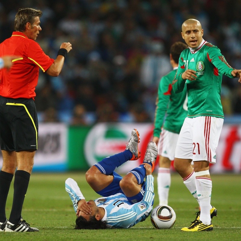 Bofo Bautista calentó el México vs. Argentina y etiqueta a Palermo