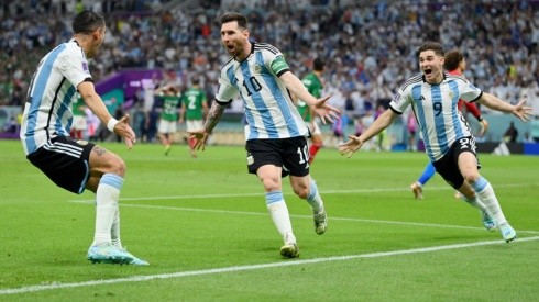 Messi abrió el camino de Argentina ante México.