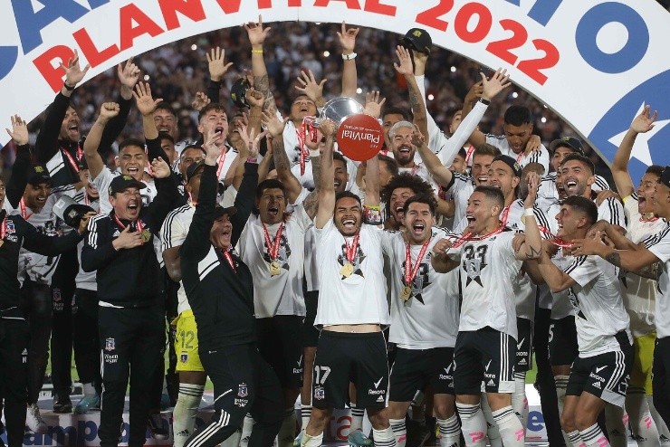 Los torneos largos siguen en el fútbol chileno | Foto: Agencia Uno