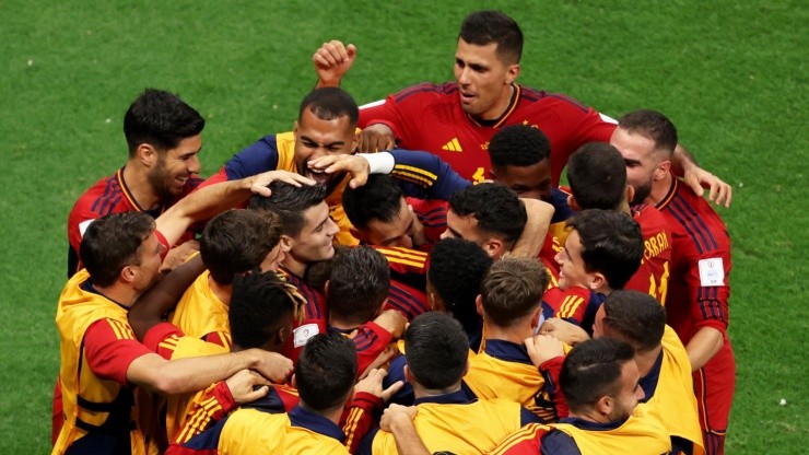 España buscará terminar como la selección más goleadora de la Fase de Grupos.
