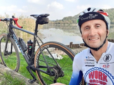Campeón italiano de ciclismo muere atropellado por un camión