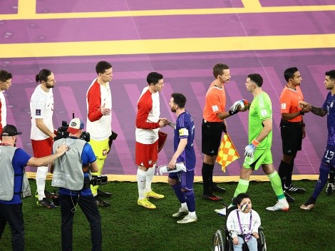 VIDEO | Inesperado: Así fue el saludo entre Messi y Lewandowski en la previa de Argentina-Polonia
