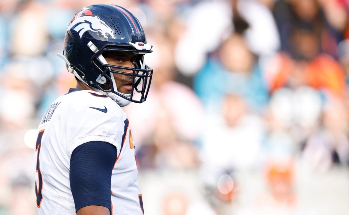 Russell Wilson drama at Denver: he's losing the locker room, but