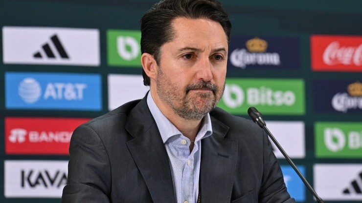 Hugo Sánchez mandó críticas y sugerencias a Yon de Luisa, presidente de la Federación Mexicana de Futbol.