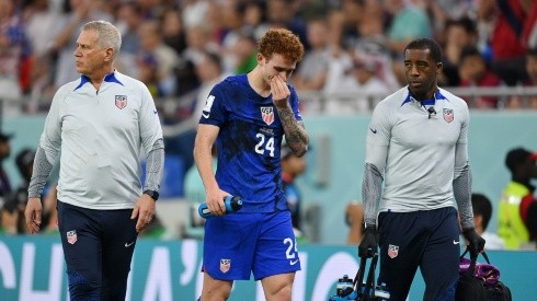 Josh Sargent with the USMNT's medical staff at the Qatar 2022 World Cup