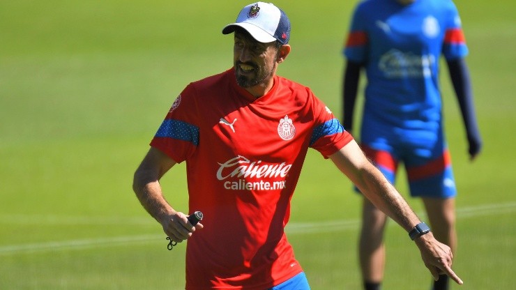 Veljko Paunović realizó una épica promesa al aficionado de Chivas.