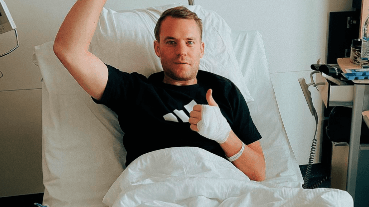 Manuel Neuer sufrió una inesperada lesión durante sus vacaciones