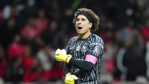 Guillermo Ochoa seguirá en América.