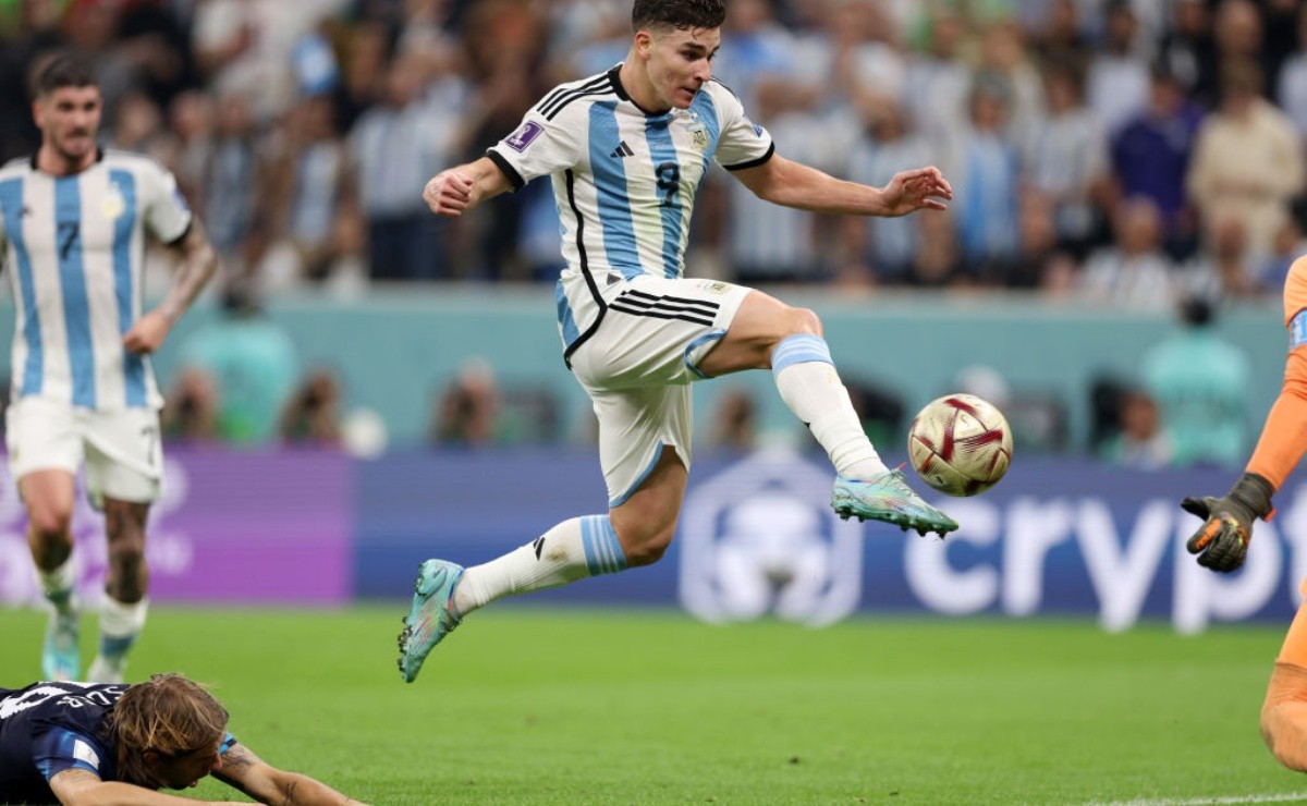 Qatar 2022: Con Golazo De Julián Álvarez, Argentina Acaricia La Final ...