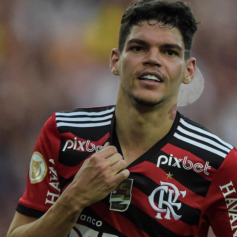 Venê revela quanto Flu vai lucrar após Flamengo comprar Ayrton Lucas