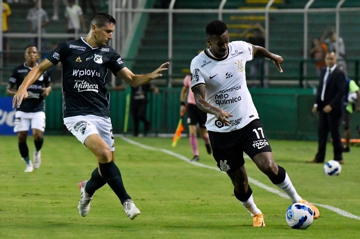 Guillermo Burdisso Universidad Católica