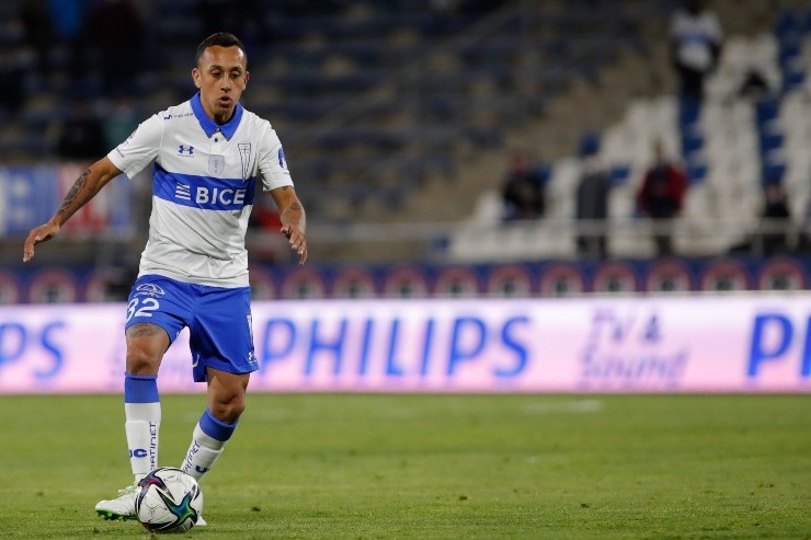 Orellana dejó de ser jugador de la UC | Foto: Agencia Uno 