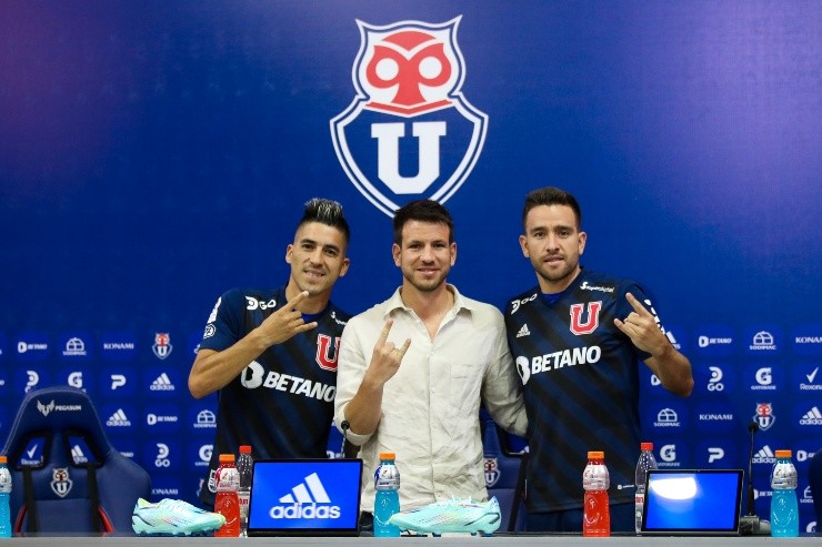 Fernández fue presentado junto a Zaldivia | Foto: U. de Chile 