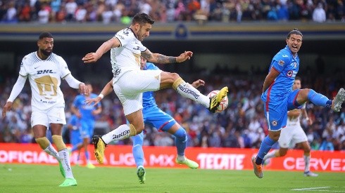 Imágenes del último cruce entre Pumas y Cruz Azul.