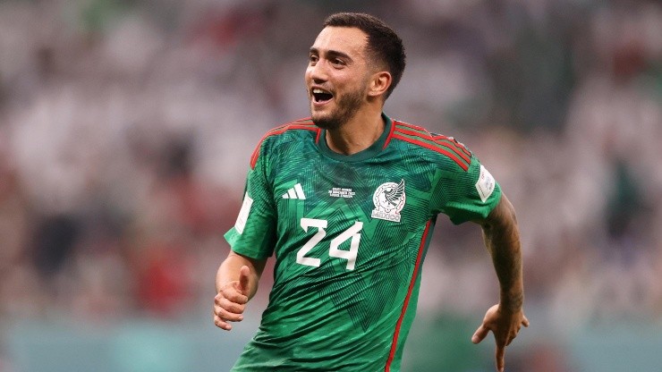 Luis Chávez celebra su gol ante Arabia Saudita en la Copa del Mundo Qatar 2022.
