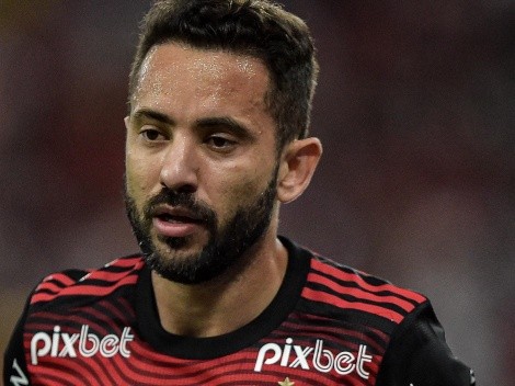 Sucessor perfeito para E. Ribeiro 'cai no colo' do Flamengo: "Pronto para assinar"