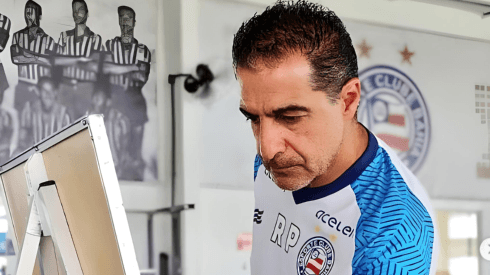 Foto: Foto: Felipe Oliveira/EC Bahia - Renato Paiva é o treinador do Bahia para 2023