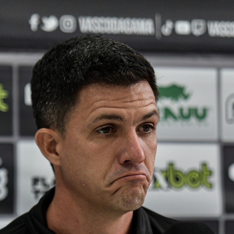 “R$ 17 milhões”; Vasco faz proposta e promessa do Corinthians pode reforçar Barbieri