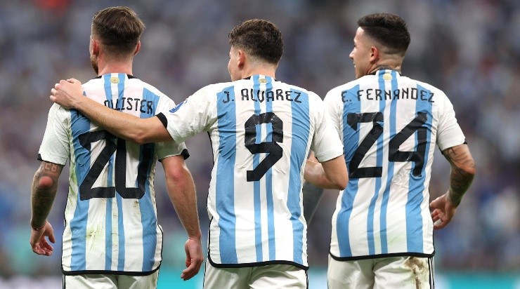 Alexis, Julián y Enzo. Mac Allister, Álvarez y Fernández, las 3 cartas que saltaron desde el banco de relevos (Getty)