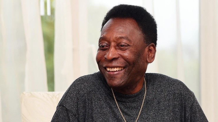 Pelé continúa bajo tratamiento.