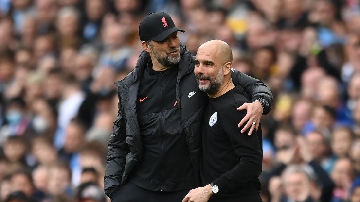 Klopp y Guardiola en el último Liverpool-City.