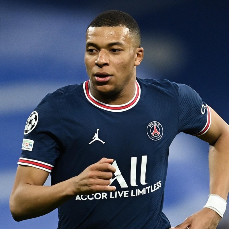 ¿Cuál es la cláusula de rescisión de Kylian Mbappé en PSG?